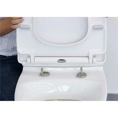 Euroshowers - ONE Seat Universal Soft Close Toilet Seat - White - 83311 5 Euroshowers - ONE Seat Universal Soft Close Toilet Seat - White - 83311 - Image 3